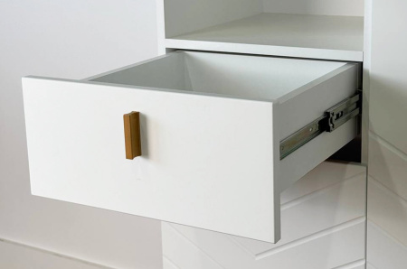 Комод 2 Хюгге белое дерево/дуб крафт золотой/белый матовый